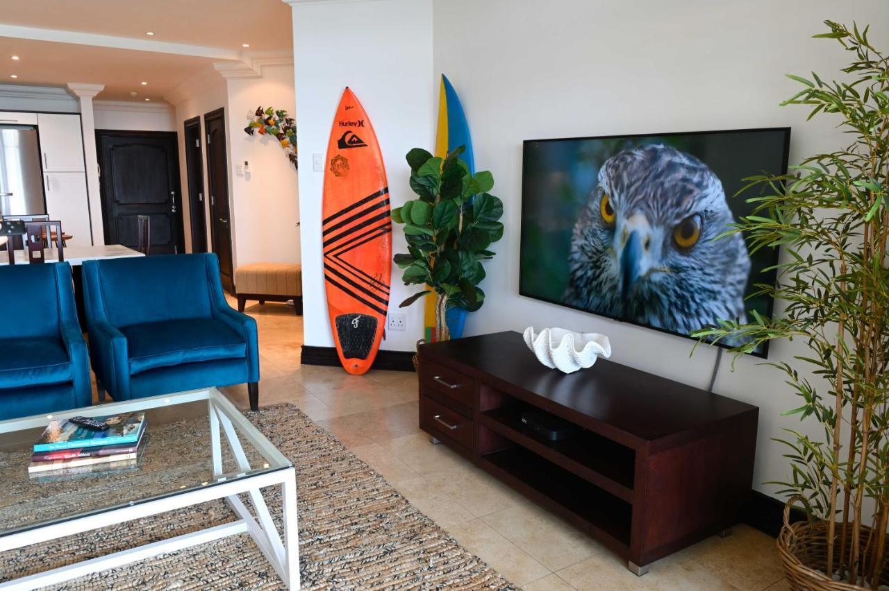 Surfside - Family Only Apartment *